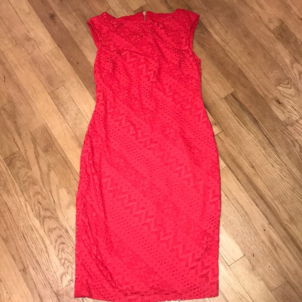 Openwork stretch knit dress gold zip back
